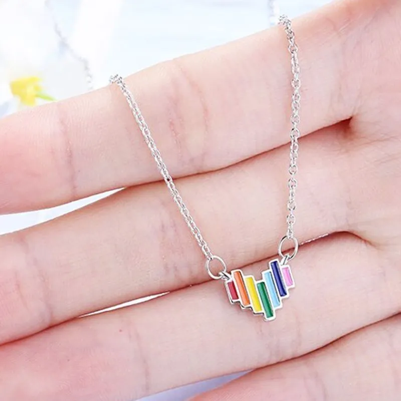 delicate_rainbow_colorful_5.webp Delicate Rainbow Colorful Heart Halsband 925 Silver<VSmycken New