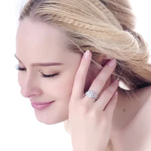 Silverpläterad ring med CZ stenar - Storlek 14<VSmycken Online