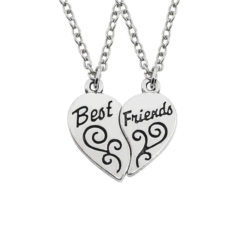best_friends__halsband_me_3.webp Best Friends - Halsband med 2 kedjor - Delbart hjärta<VSmycken New