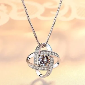 Eternal Heart Twist i 925 silver & Cubic zirconia<VSmycken Sale