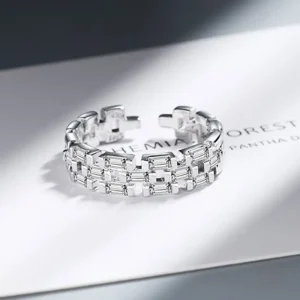 Snygg ring i äkta 925 silver med Cubic Zircon<VSmycken Sale